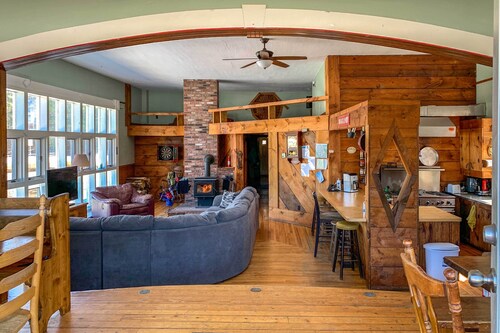 East Burke Home on Kingdom Trails: Near Ski Resort