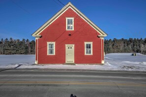 House (4 Bedrooms) | Interior - East Burke Home on Kingdom Trails: Near Ski Resort (East Burke)