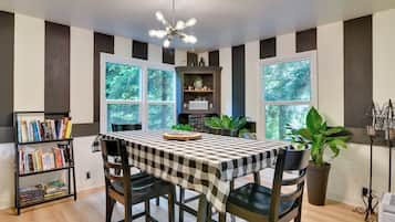 Rumah (2 Bedrooms) | Interior