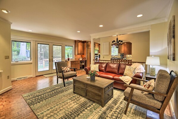 House (4 Bedrooms) | Interior