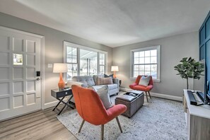 Cottage (2 Bedrooms) | Interior