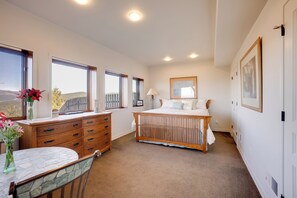 Apartment (1 Bedroom) | Interior