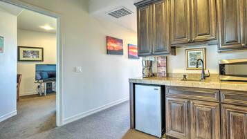 Apartment (1 Bedroom) | Interior