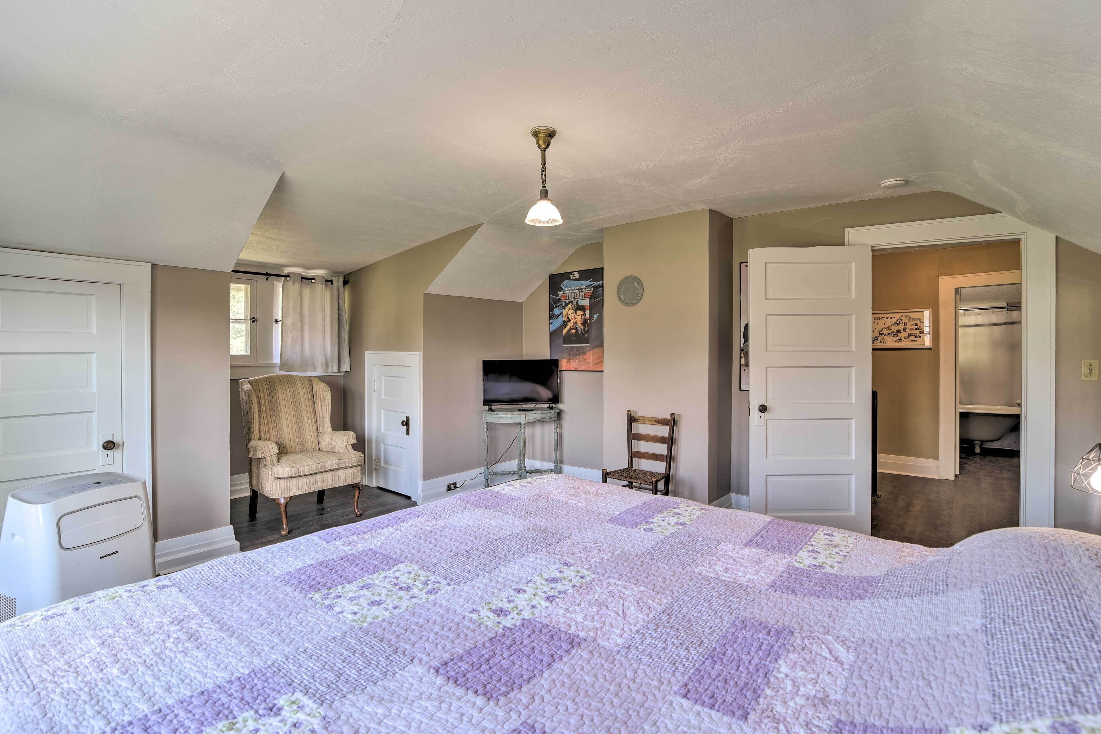 House (4 Bedrooms) | Interior