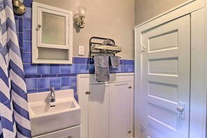 House (4 Bedrooms) | Interior - Glasgow Home w/ Porch: Close to Lake & Caves! (Glasgow)