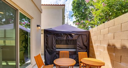 Pet-friendly Paramount Home, 16 Mi to Los Angeles!