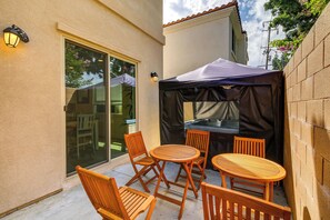 House (4 Bedrooms) | Interior - Pet-friendly Paramount Home, 16 Mi to Los Angeles! (Paramount)