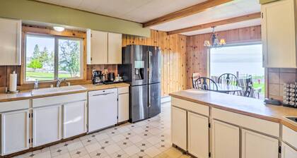 Lakeside Home w/ Beach ~ 14 Mi to Ski Area!