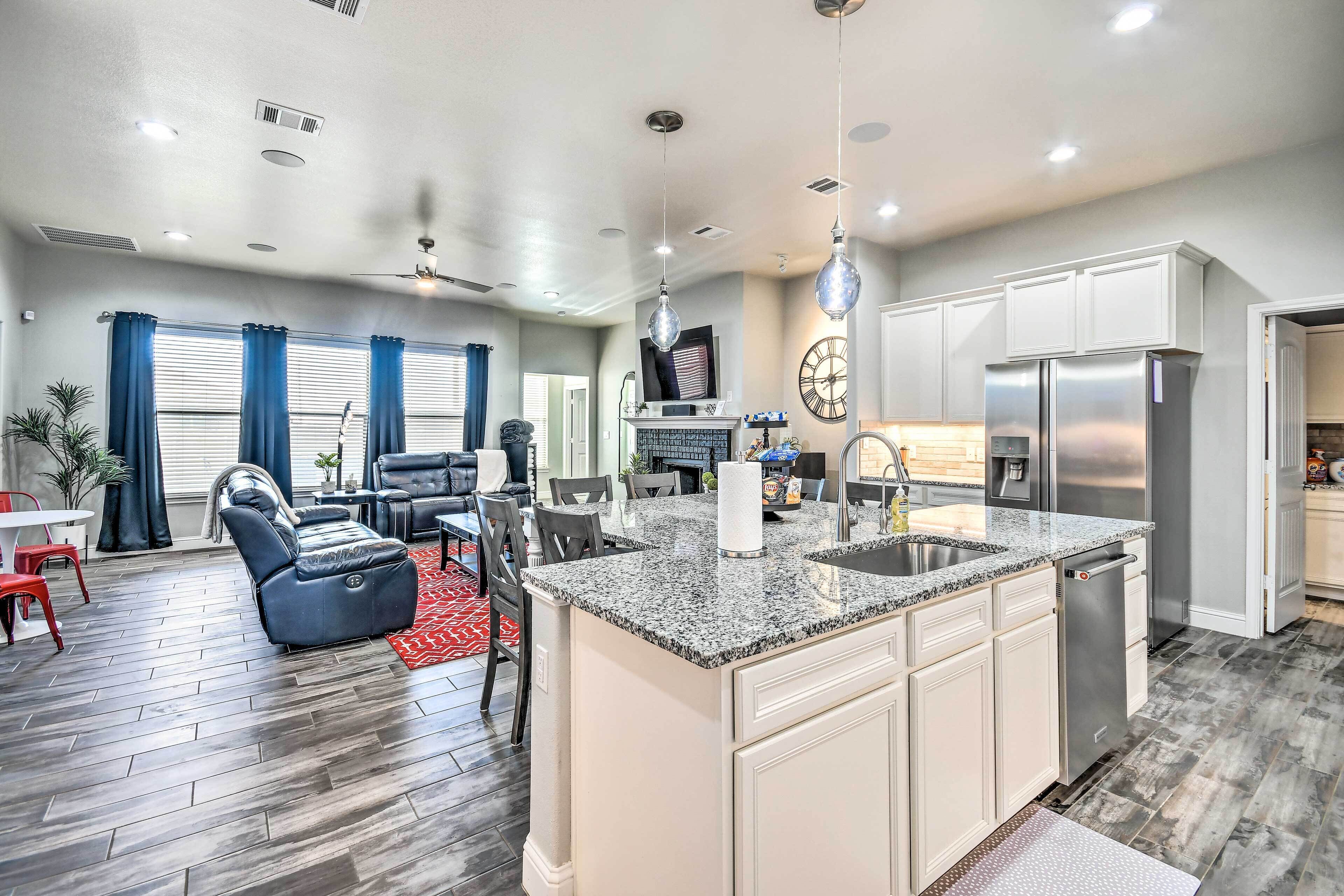 House (4 Bedrooms) | Interior