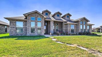 Nhà (4 Bedrooms) | Mặt tiền nơi lưu trú