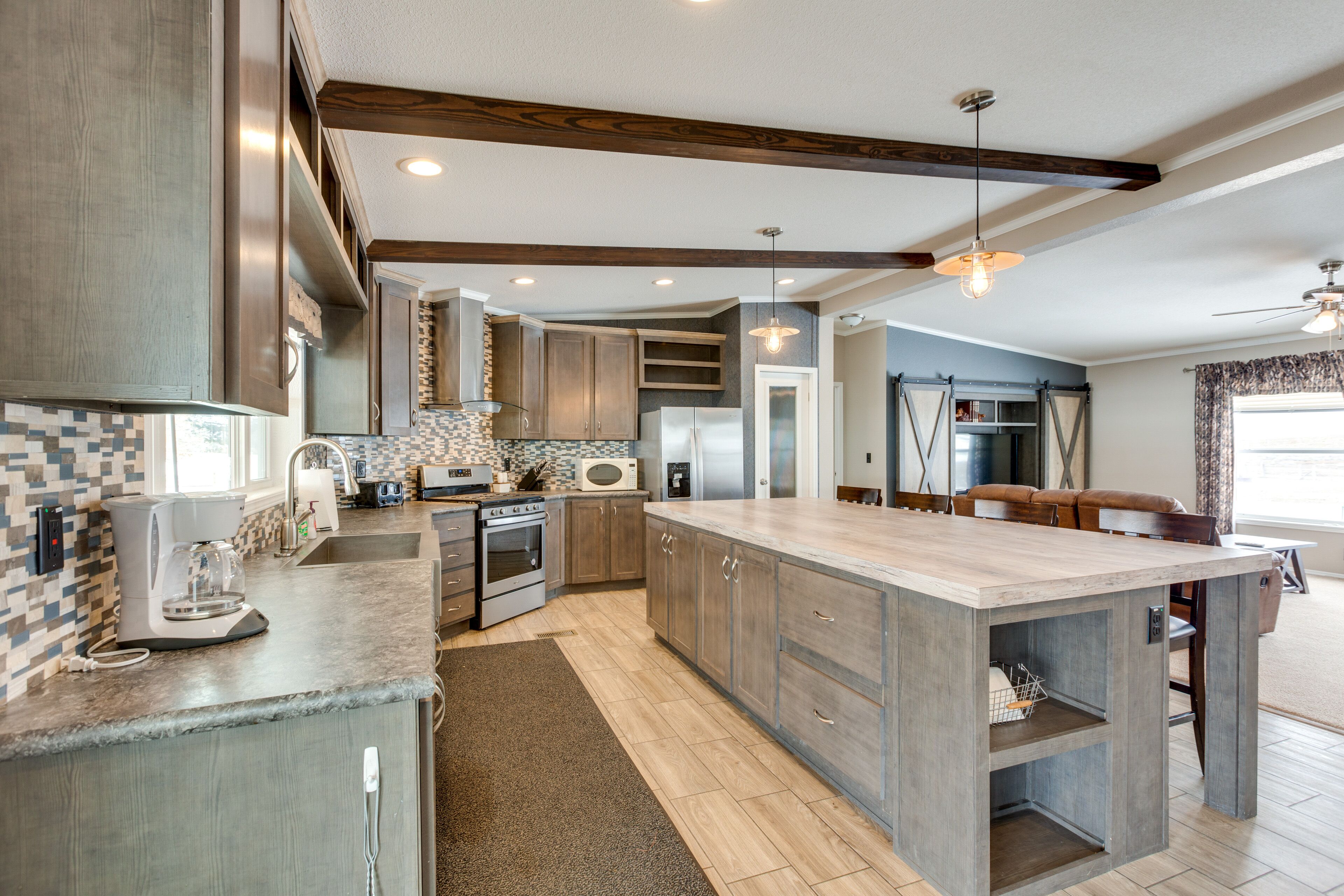 Spacious Tierra Amarilla Ranch House w/ Deck!