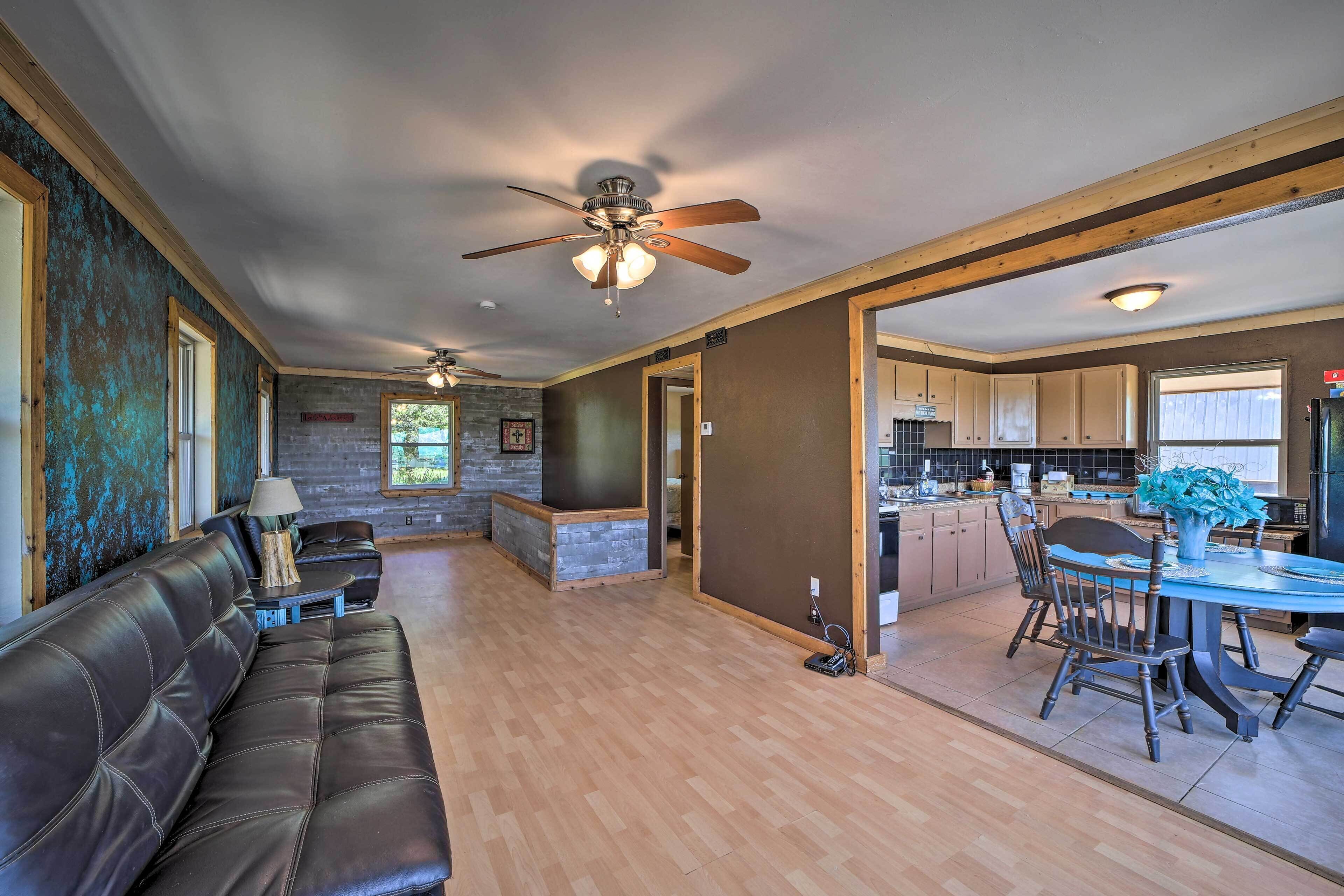 Vian Getaway w/ Lake Tenkiller Views & Deck!