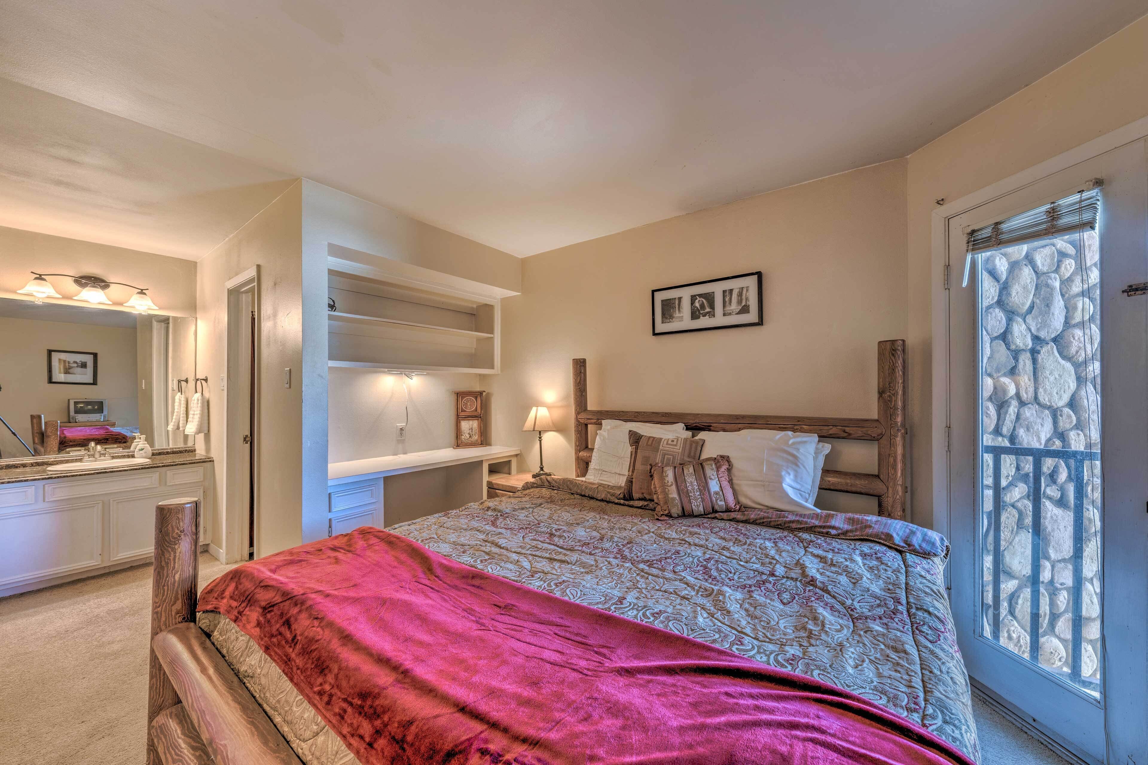 Ruidoso Condo Near Skiing, Hiking & Casinos!