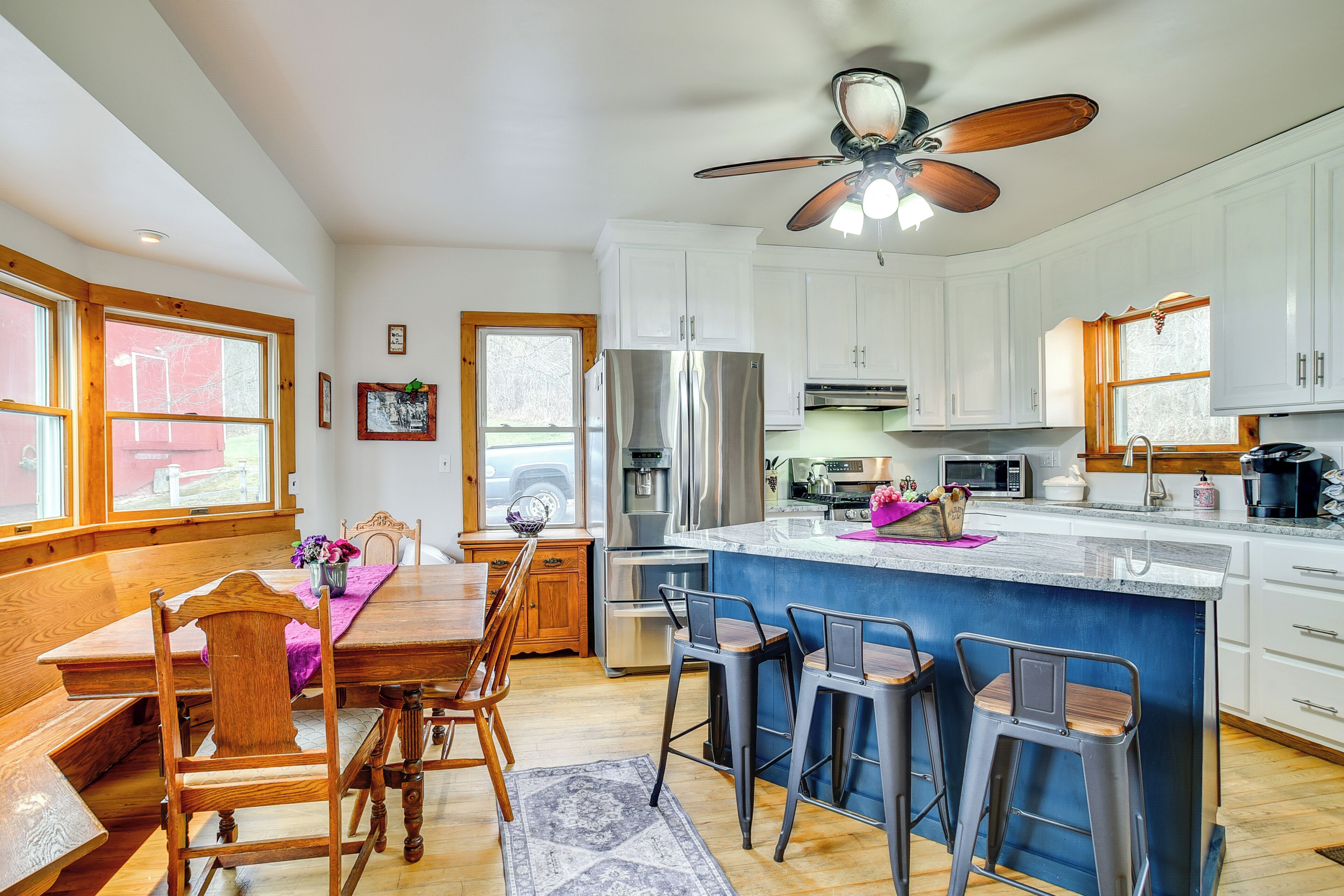 House (5 Bedrooms) | Interior