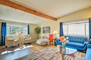 House (3 Bedrooms) | Interior - Colorado Springs Home: Large Yard w/ Mountain View (Colorado Springs)