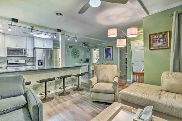 House (2 Bedrooms) | Interior - Pet-friendly Taylor Home w/ Backyard Oasis! (Taylor)