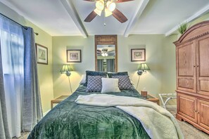 Interior - Pet-friendly Taylor Home w/ Backyard Oasis! (Taylor)