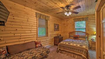 House (2 Bedrooms) | Interior