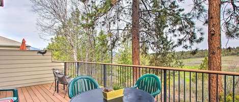 Apartment (3 Bedrooms) | Front of property