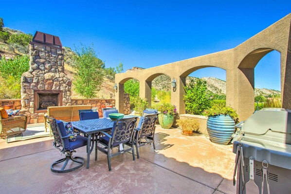 House (4 Bedrooms) | Front of property - Spacious Grand Junction Home w/ Mountain View (Grand Junction)