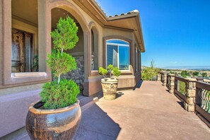 House (4 Bedrooms) | Interior - Spacious Grand Junction Home w/ Mountain View (Grand Junction)