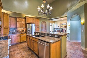 House (4 Bedrooms) | Interior - Spacious Grand Junction Home w/ Mountain View (Grand Junction)