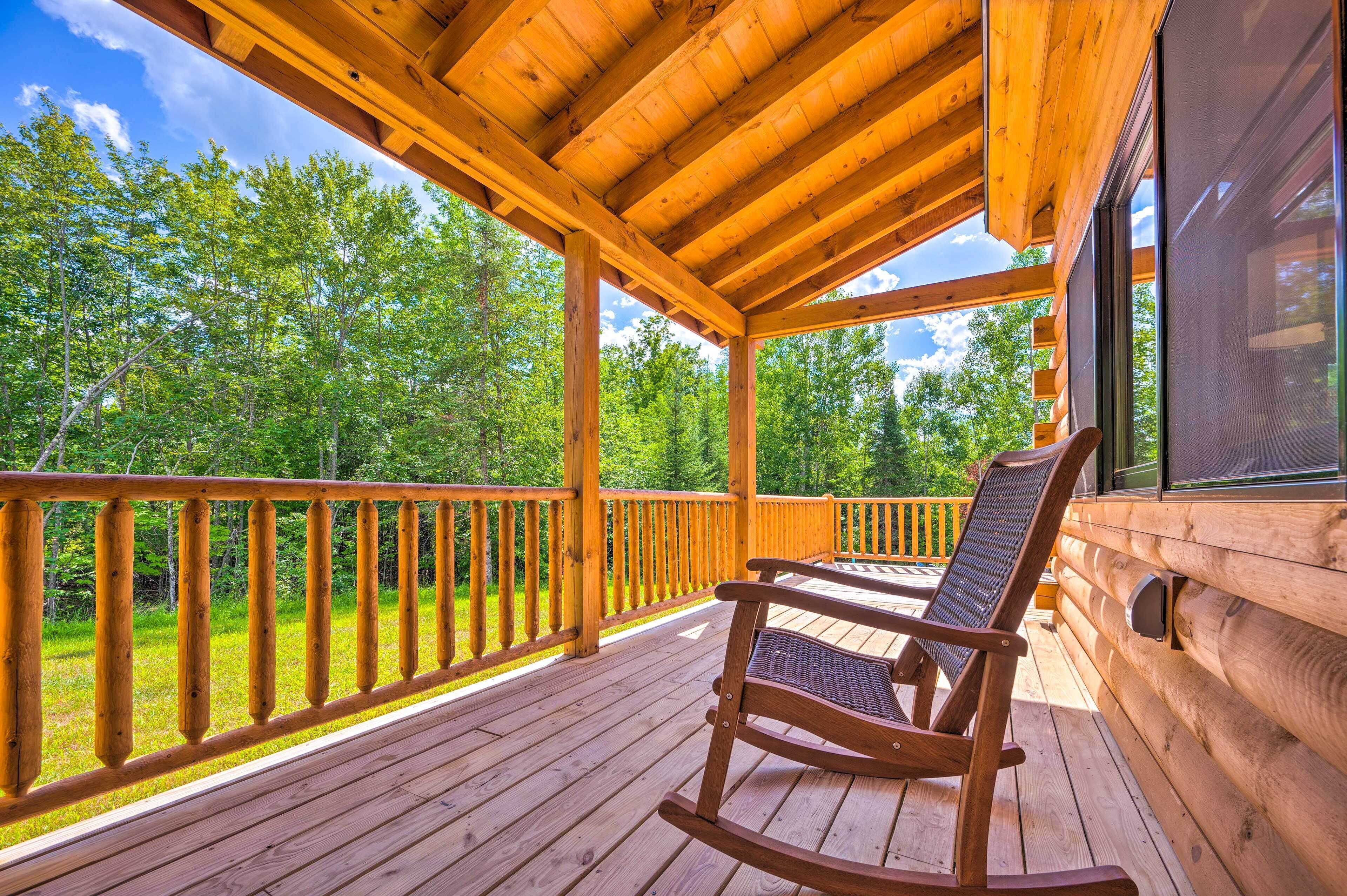 Wooded North Haverhill Haven w/ Wood Fire Pit