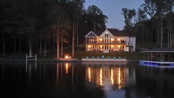 Rumah (6 Bedrooms) | Interior