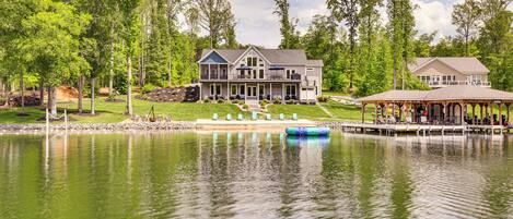 Casa (6 Bedrooms) | Vista frontal de la propiedad