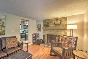 House (2 Bedrooms) | Interior - Blowing Rock Home: 1 Block to Downtown! (Blowing Rock)