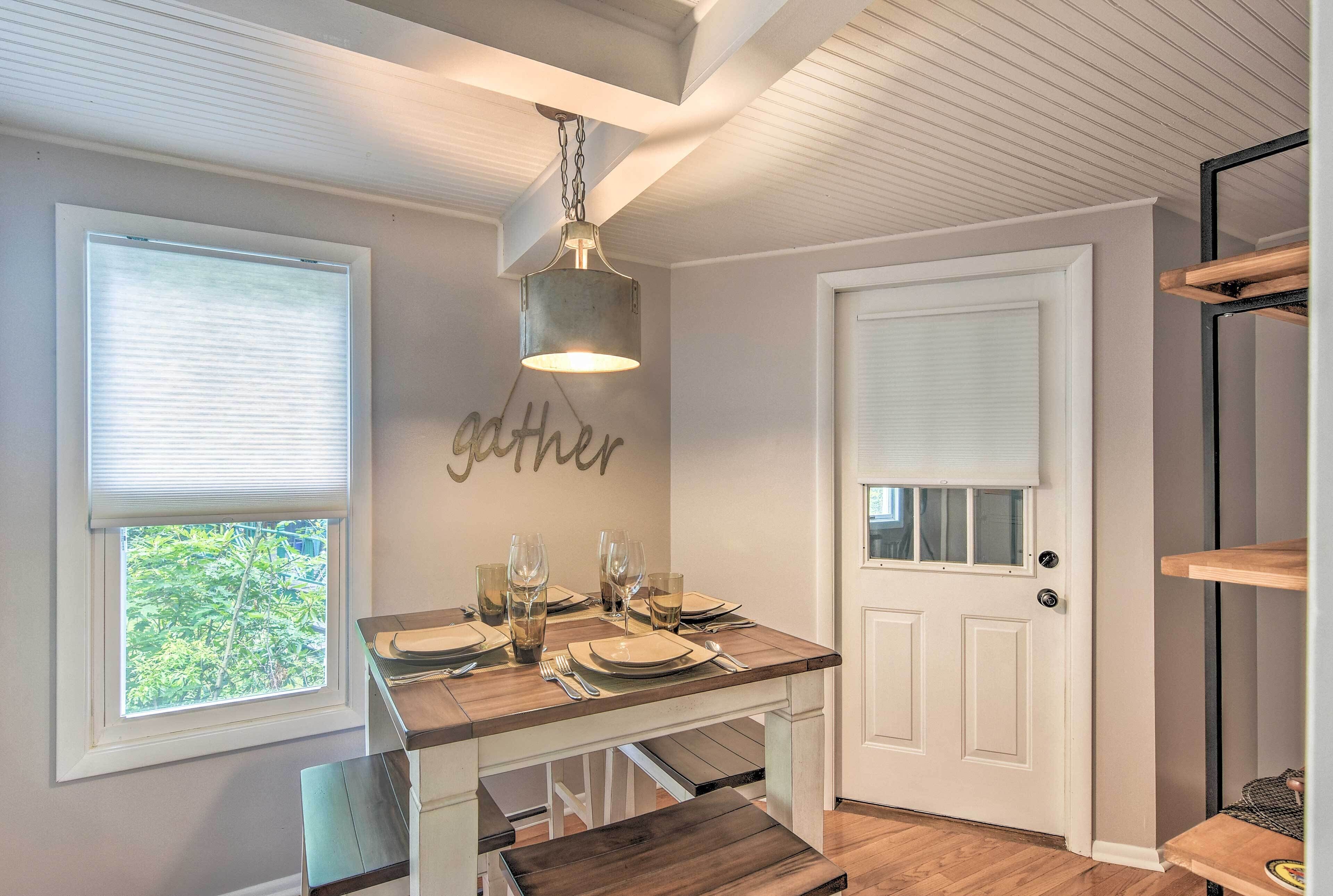 House (2 Bedrooms) | Interior