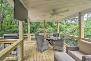 House (2 Bedrooms) | Front of property - Blowing Rock Home: 1 Block to Downtown! (Blowing Rock)