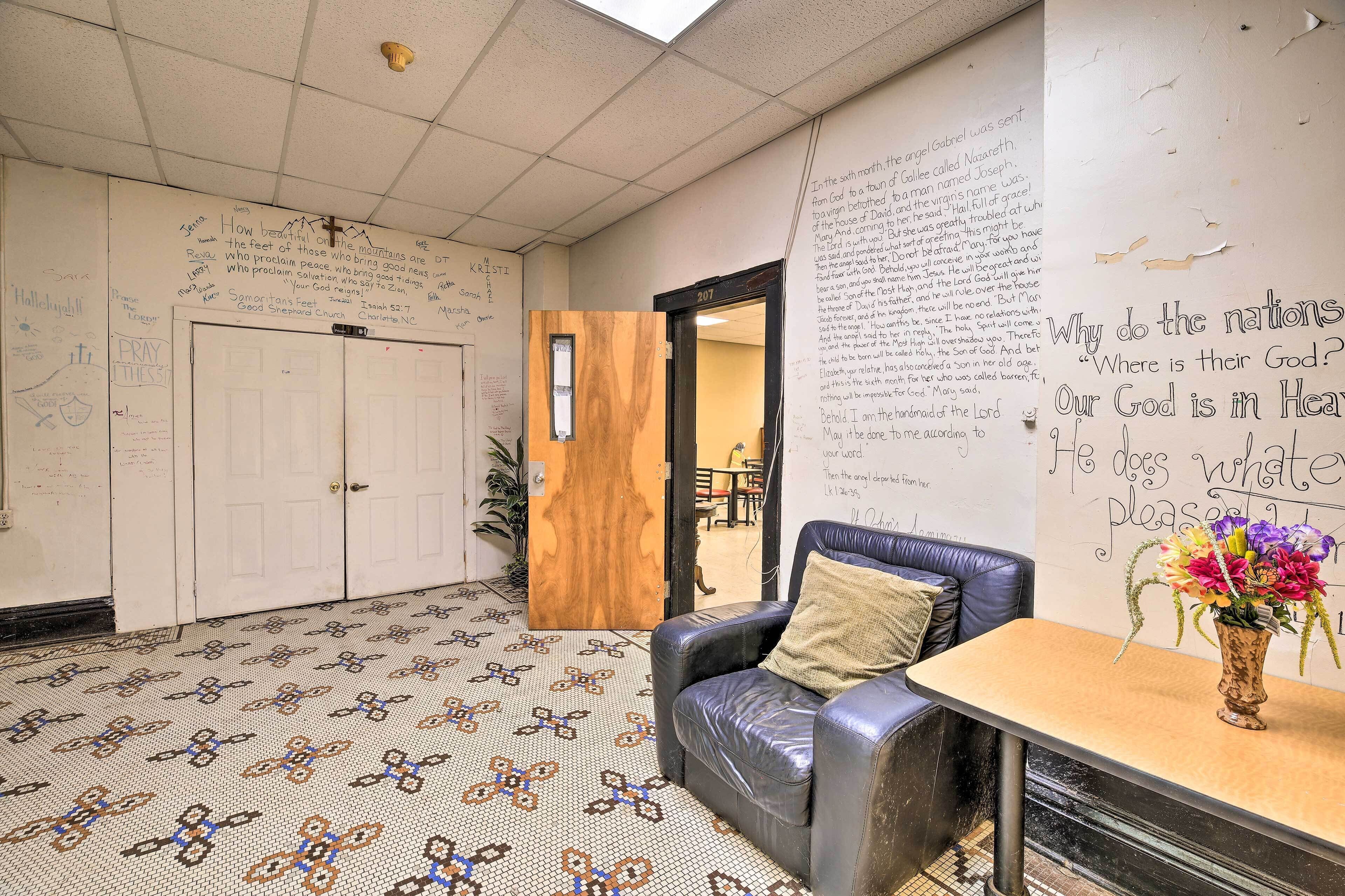 Apartment (0 Bedroom) | Interior