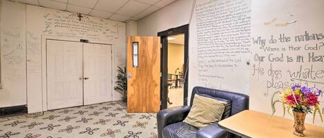 Apartment (0 Bedroom) | Interior