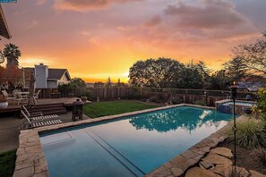 House (3 Bedrooms) | Interior - Wine Country Gateway w/ Views Btwn Napa & SF (Vallejo)