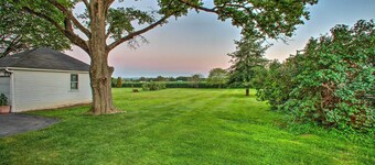 Whimsical Lancaster House w/ Porch Near Amish Farm