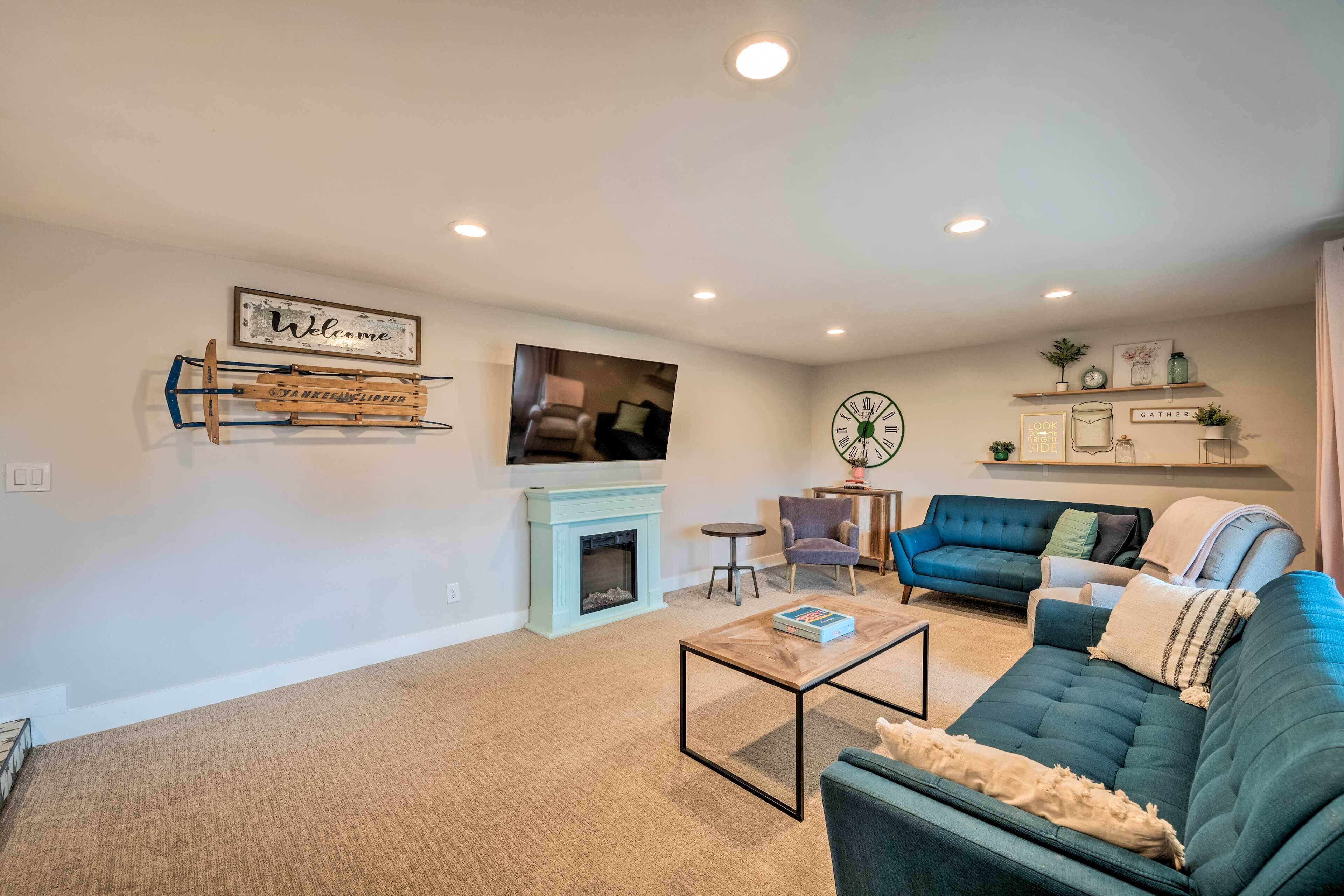 Spacious Layton Retreat w/ Private Hot Tub!