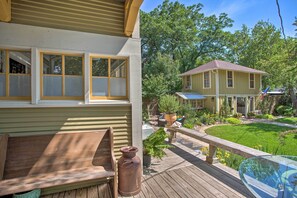 Cottage (1 Bedroom) | Interior - 4 Mi to Dtwn! Fort Worth Cottage w/ Shared Pool (Fort Worth)