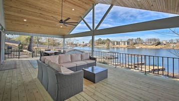 House (4 Bedrooms) | Outdoor dining