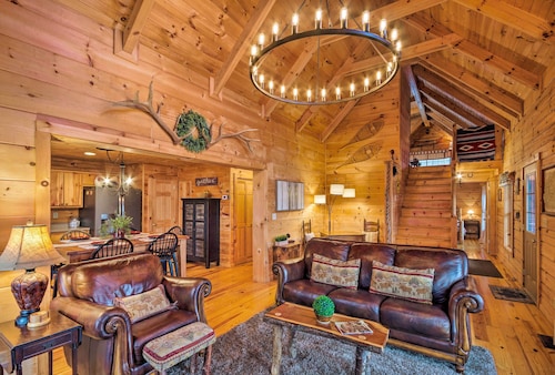 Waynesville Escape - Mtn Cabin Above the Clouds!