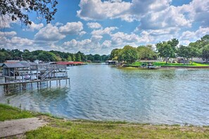 House (3 Bedrooms) | Interior - On-site Boat Launch: Gun Barrel City Lake House (Mabank)