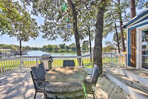 House (3 Bedrooms) | Front of property - On-site Boat Launch: Gun Barrel City Lake House (Mabank)