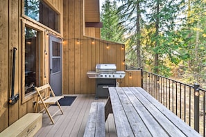 Apartment (2 Bedrooms) | Interior - Whitefish Escape w/ Deck: 3 Mi to Ski Resort! (Whitefish)
