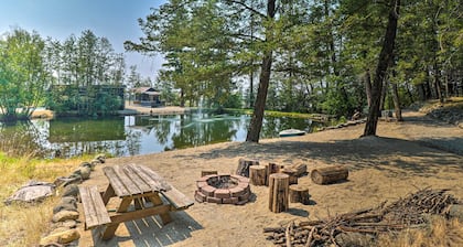 Eureka Tiny Home w/ Hot Tub & Community Beach!