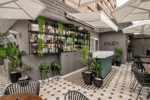 Bar (en la propiedad)