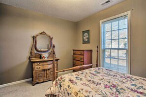 House (3 Bedrooms) | Interior - Asheville Area Home W/patio-11 Mi to Biltmore (Fletcher)