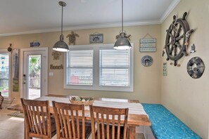 House (4 Bedrooms) | Interior - Ocean View & Grill: Crystal Beach Bungalow! (Port Bolivar)