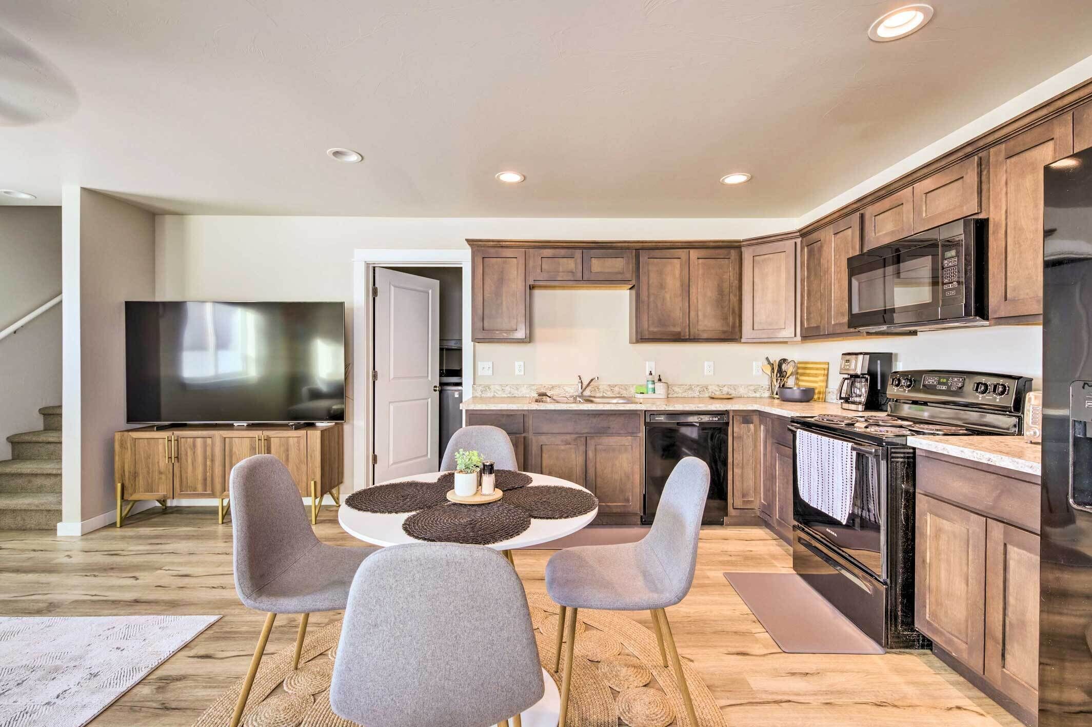 Apartment (3 Bedrooms) | Front of property