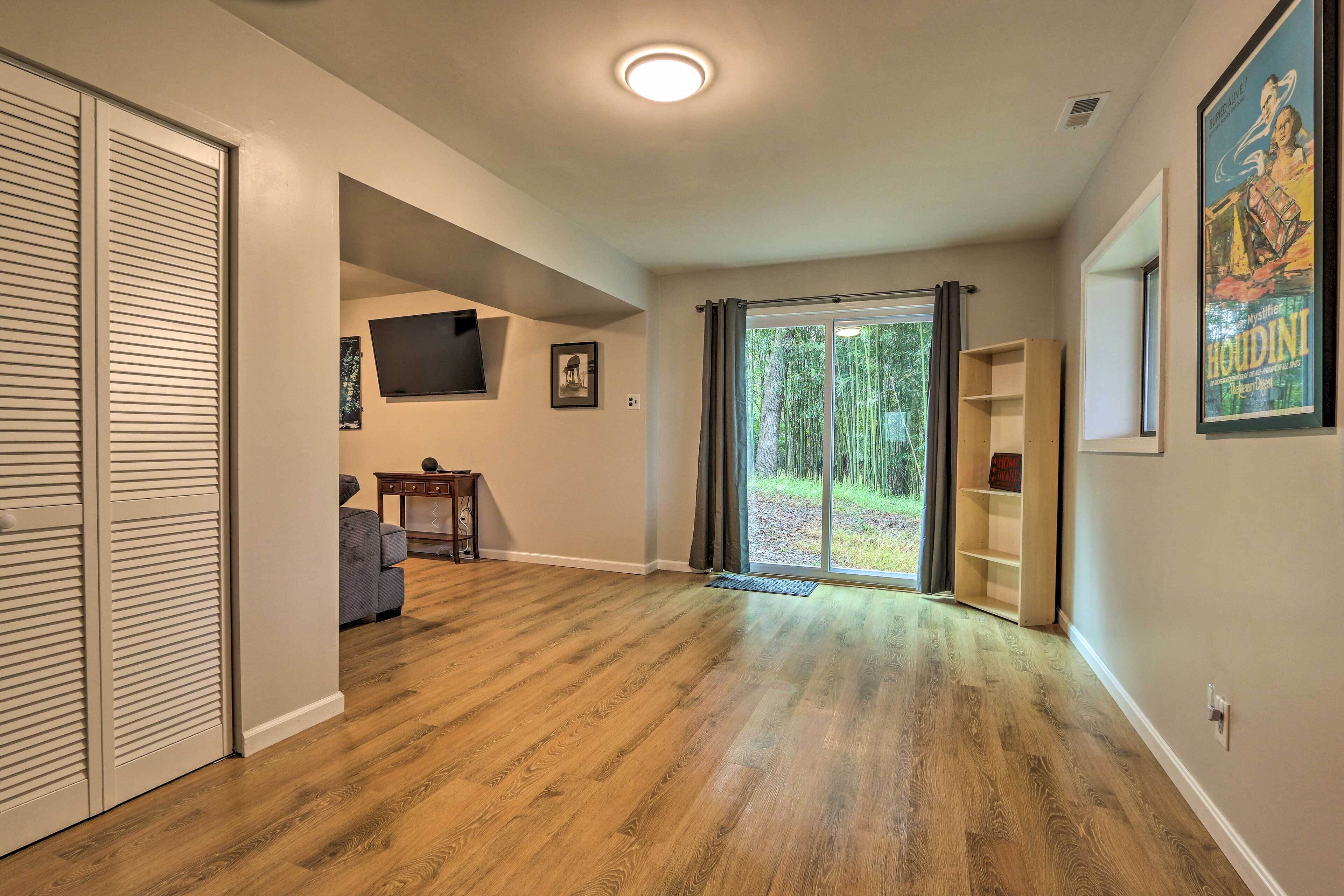 'blue Ridge Acres', Riverfront Home w/ Deck