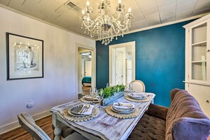 Cottage (2 Bedrooms) | Interior